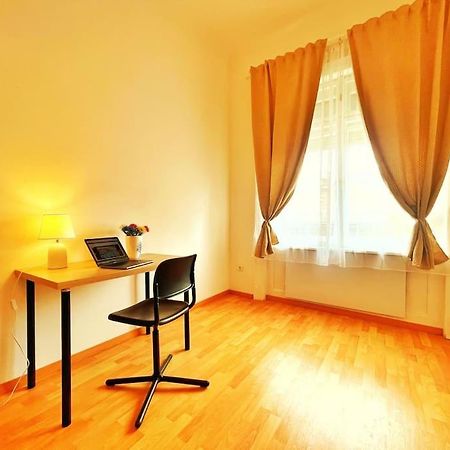 Central Spacious Flat Budapesta Exterior foto