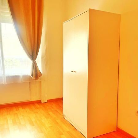 Central Spacious Flat Budapesta Exterior foto