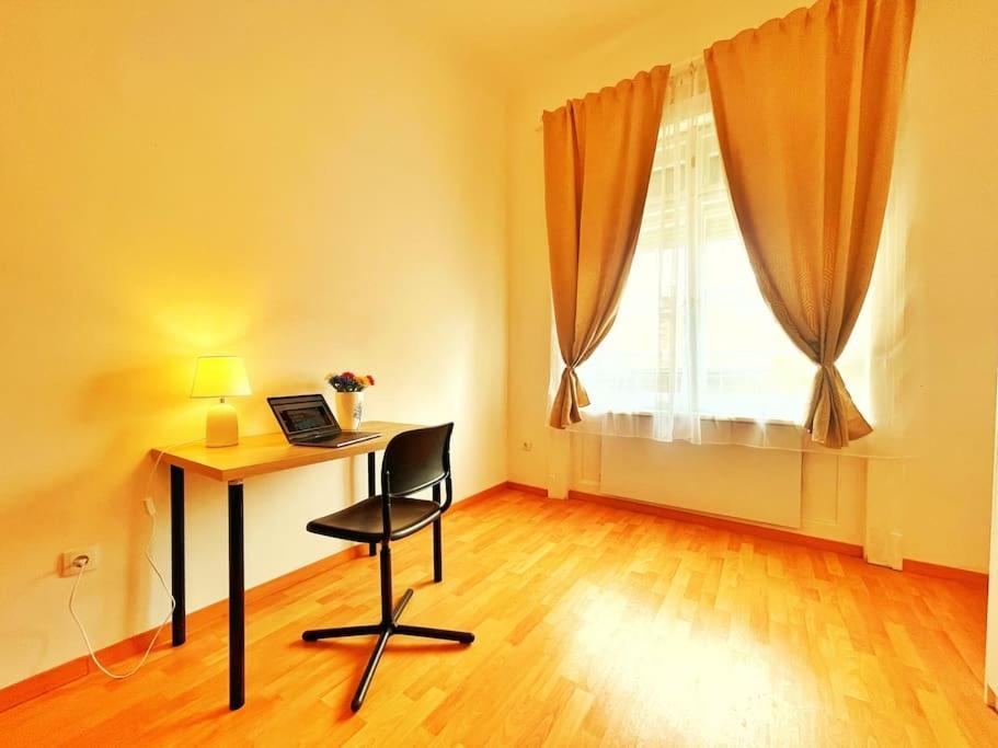 Central Spacious Flat Budapesta Exterior foto