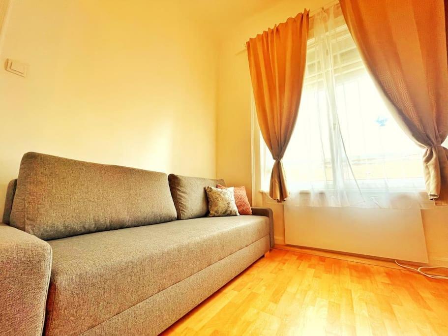 Central Spacious Flat Budapesta Exterior foto